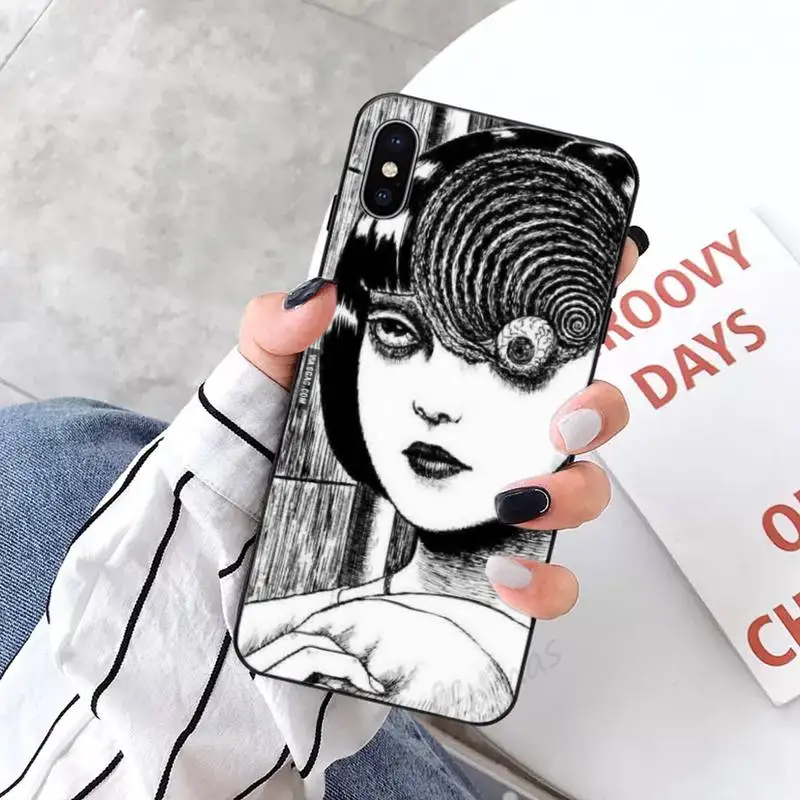 

Junji Ito Tees Horror Black white comics Phone Case for iPhone 11 12 pro XS MAX 8 7 6 6S Plus X 5S SE 2020 XR