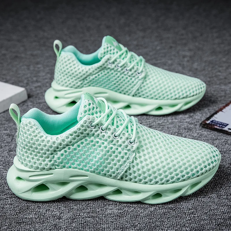 

Sports shoes men's shoes hole shoes running shoes 2020 new summer men's shoes breathable running shoes mesh net shoes a19