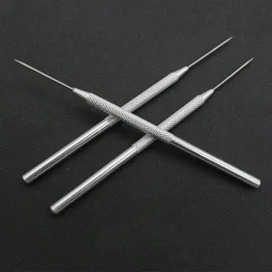 Дырокол из мягкой глины и алюминия, из нержавеющей стали