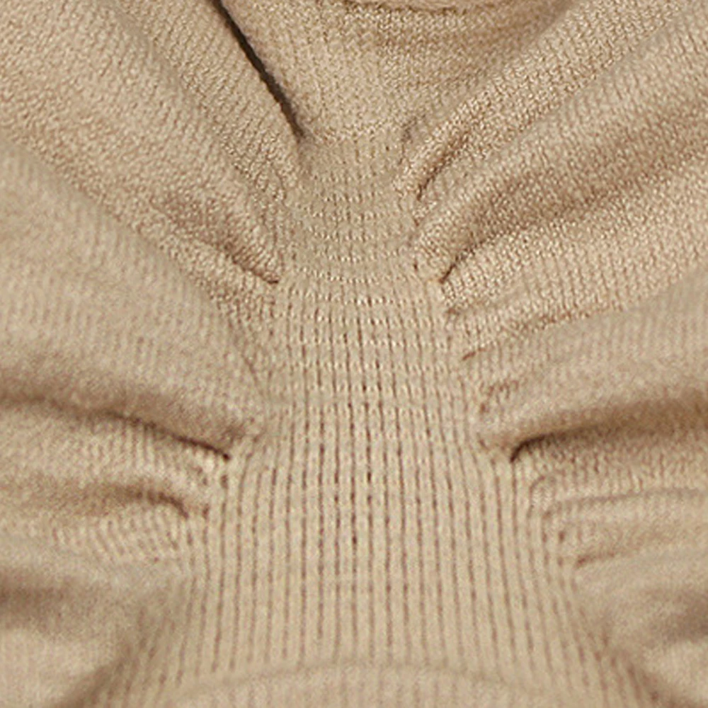 Дышащий спортивный бюстгальтер чашечки расположены рядом на каждый день с