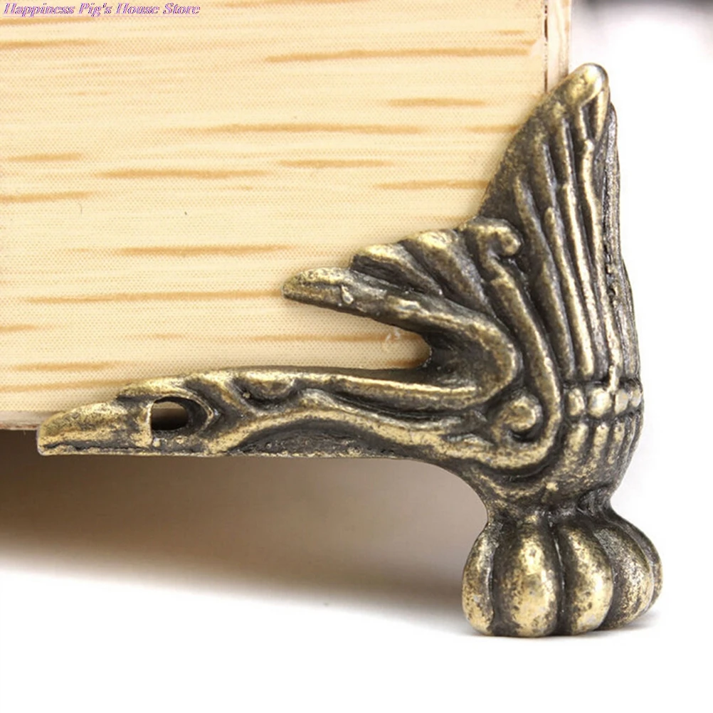 

4PCS Triangle Rattan Carved Decorative Bracket 42x30mm Antique Wood Box Feet Leg Corner Protector For Furniture Hardware