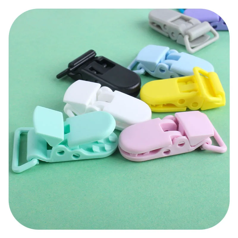 

100Pcs Baby Pacifier Clips 25mm Multicolor Plastic Baby Soother Holder Infant Pacifier Nipples Holder Clamp Toy Wholesale
