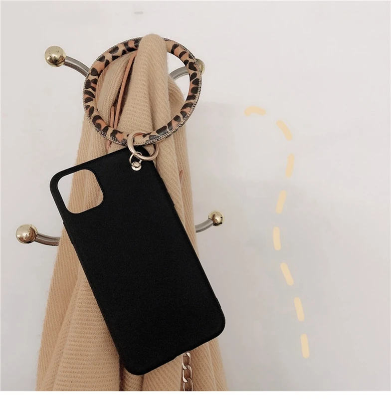 

Anti-Lost Leopard Bracelet Ring Phone Case For Iphone 12 11 13 Pro Max 7 8 6 6S Plus XR X XS Max Luxury Matte Soft Cover