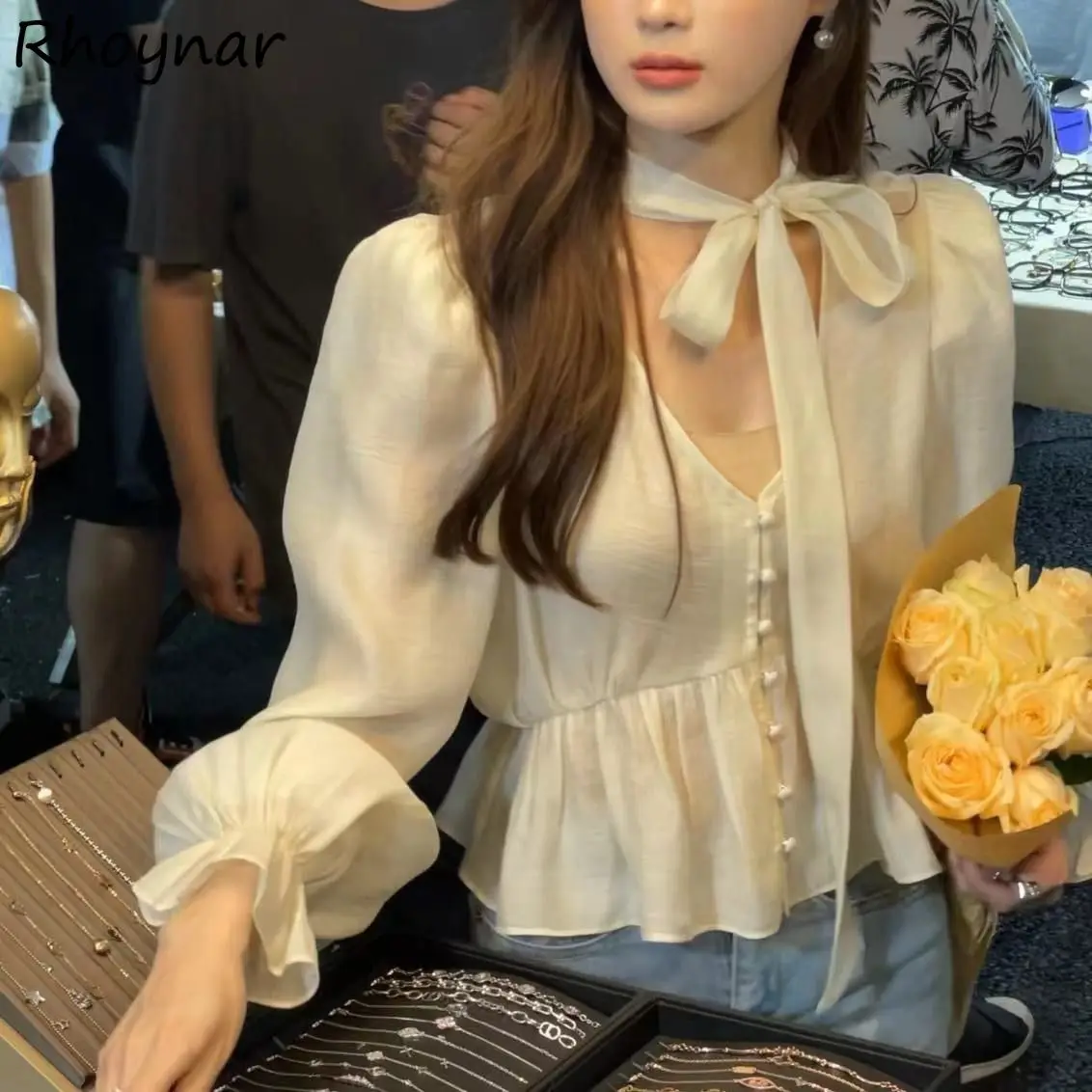 

Shirts Women V-neck Design Tender Solid Cropped Korean Elegant Single Breasted Fashion Tops Cozy Full Flare Sleeve Lovely Fall