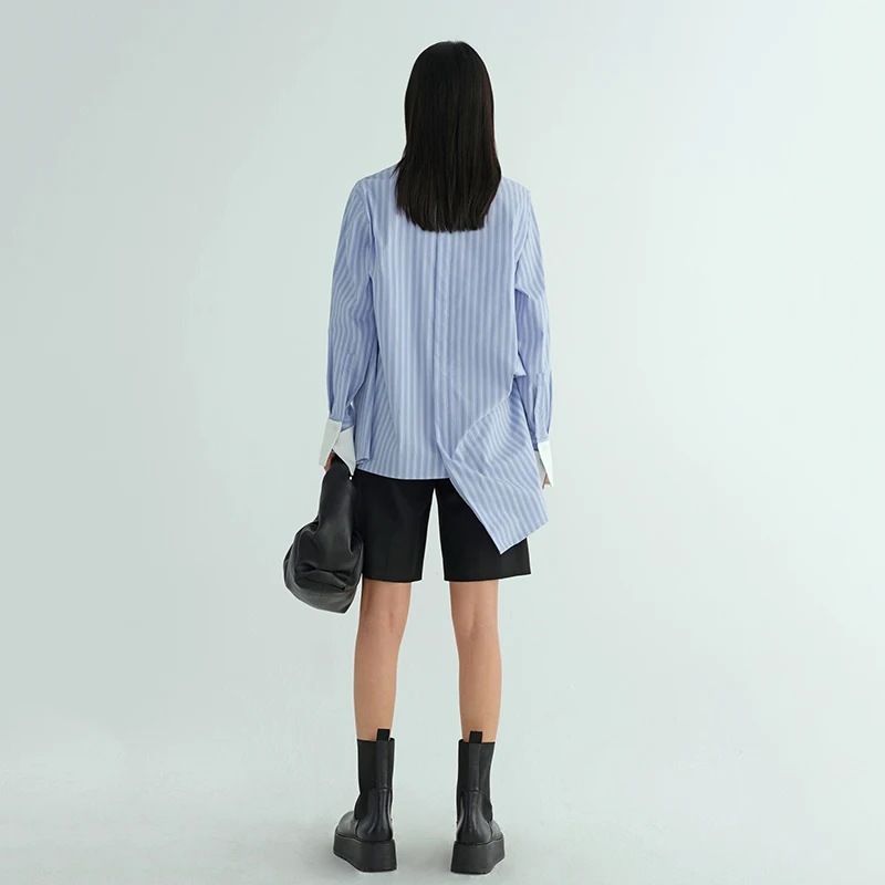 

[EAM] Women Irregular Striped Pleated Big Size Blouse New Lapel Long Sleeve Loose Shirt Fashion Tide Spring Autumn 2021 1DD4675
