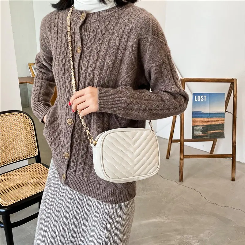 

Velvet Qulited Solid Color Small Crossbody Bags For Women 2020 Luxury Designer Chains Shoulder Bag Fashion Ladies Handbags Purse