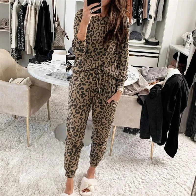 

Leopard Tracksuit Women Two Piece Set Spring Clothes Pullover Top and Pants Leisure Suits Female Casual Home Lounge Wear Outfits