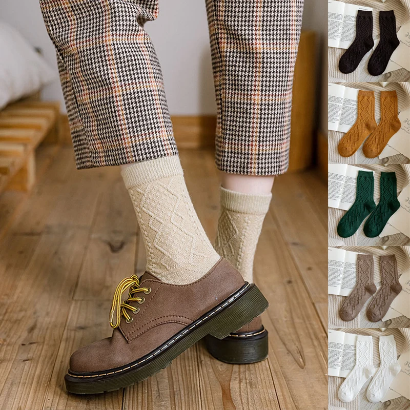 

Woman Cashmere Wool Socks Solid Color Harajuku Winter Long Socks for Women Vintage Streetwear Twist Weaving Thermal Socks Girls