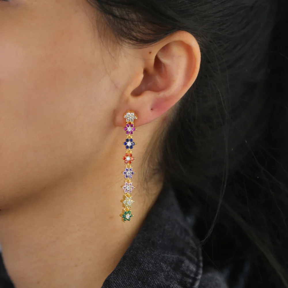 Новинка длинные серьги-подвески с фианитами и кристаллами в виде цветов для