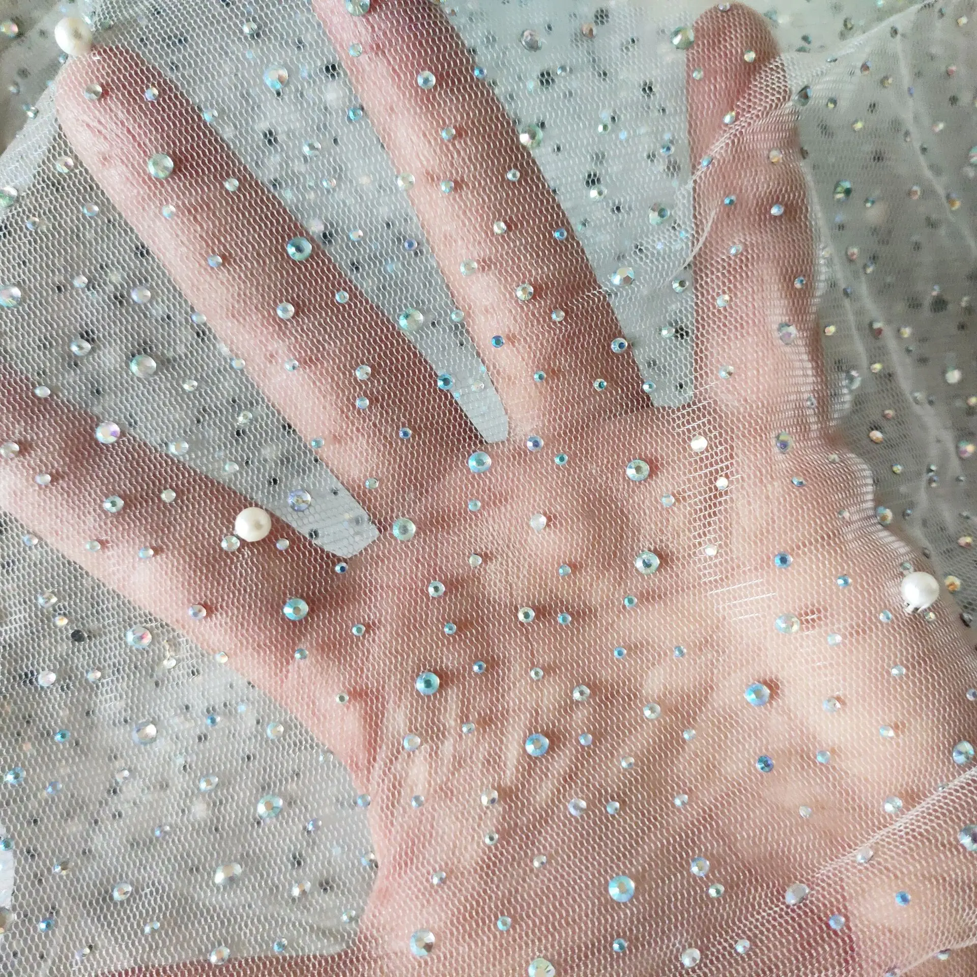 

Quality gauze fabric Color ironing material High grade wedding dress fabrics