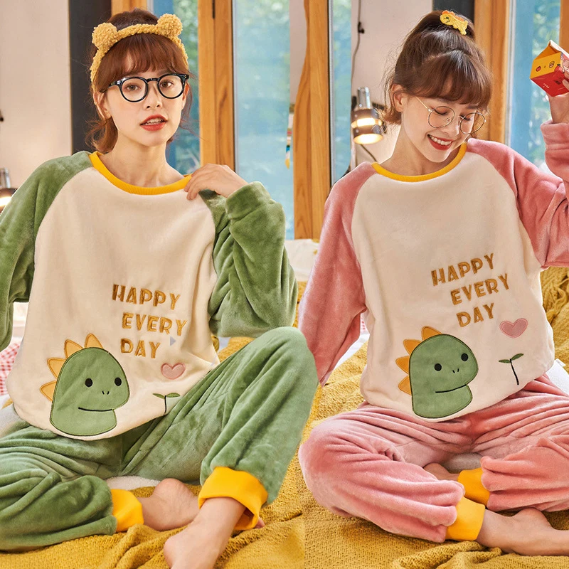 

2022 женские пижамные комплекты, теплая зимняя Фланелевая пижама с мультяшным рисунком, женская одежда для сна с животными, пандой, медведем, ...