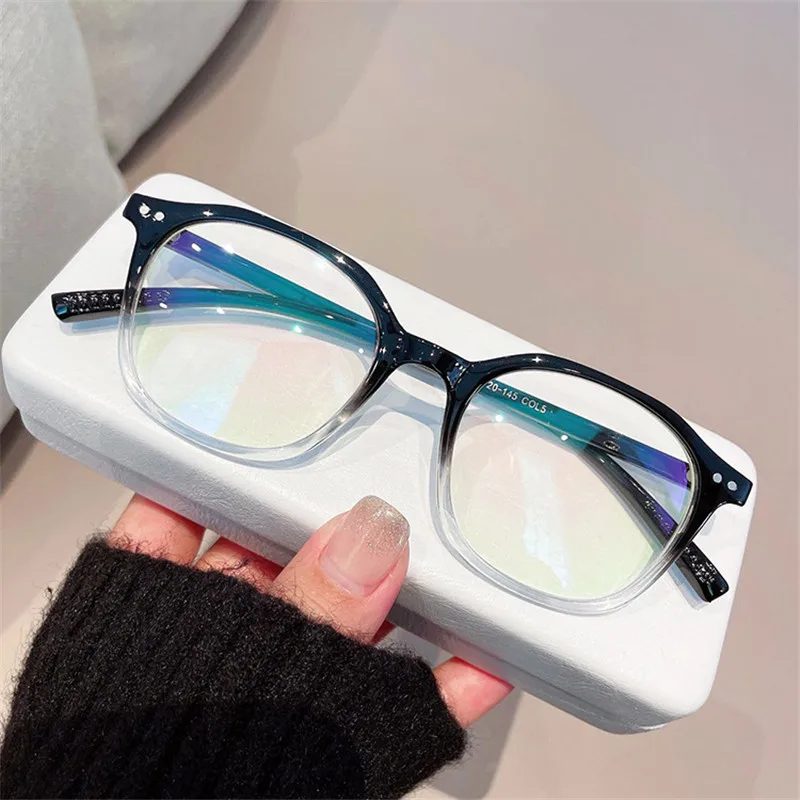 

2022 Vintage Transparent Lens Men Glasses Women Retro PC Frame Eyewear Classic Plastic Male Eyeglasses