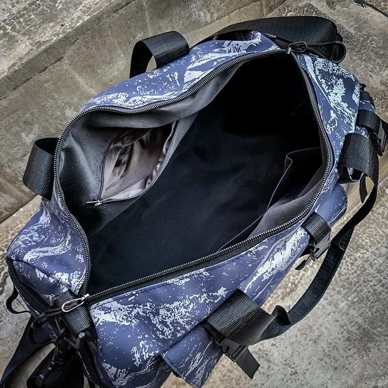 Мужская спортивная сумка новый тренд камуфляжная Большая вместительная уличная
