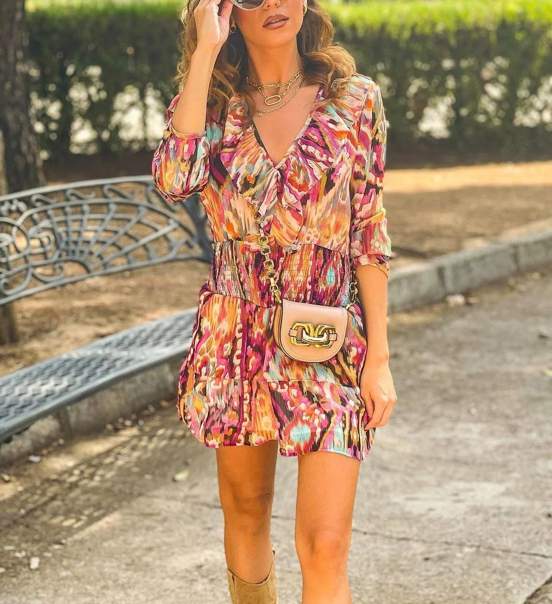 

Женское платье с рюшами и поясом на резинке, с длинным рукавом