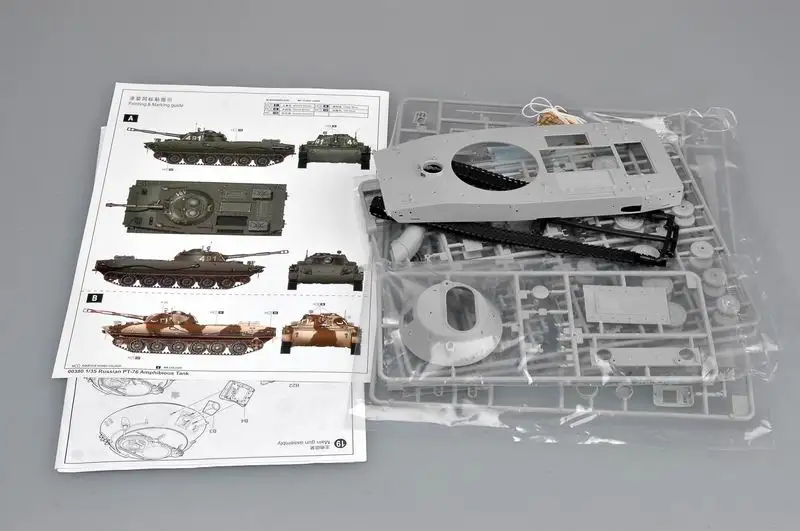 Трубач 1/35 00381 русский PT 76B танк амфибия Детские военные Коллекция игрушек