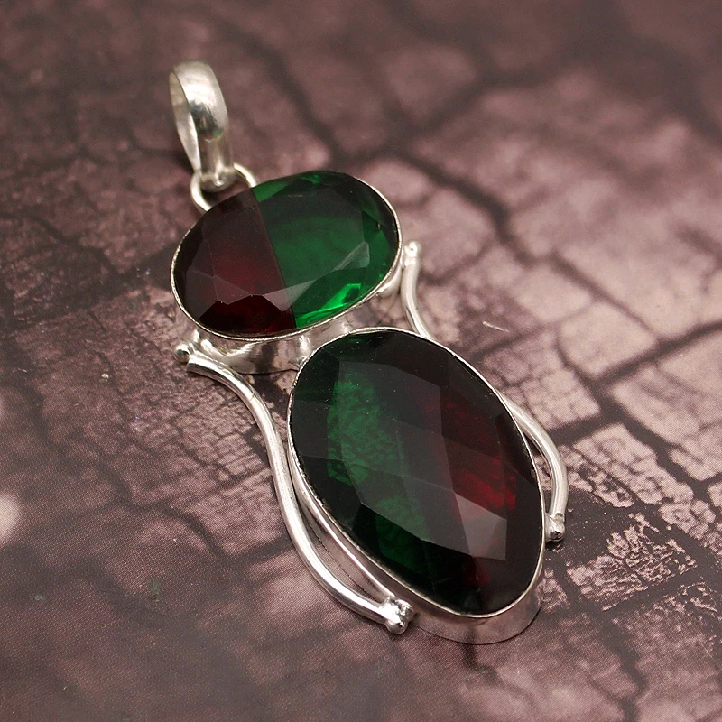 

Adorable Fantasy Oval Dichroic Glass 925 Sterling Silver Color Charms Pendant Necklace Jewelry 2 1/2 INCH H334