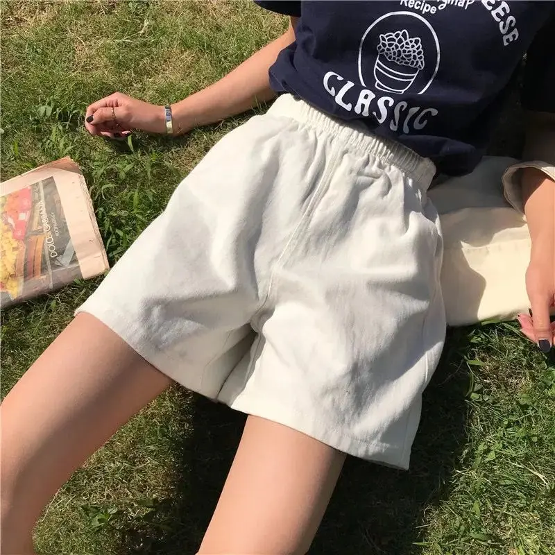 

Korean new elastic waist denim shorts for female students