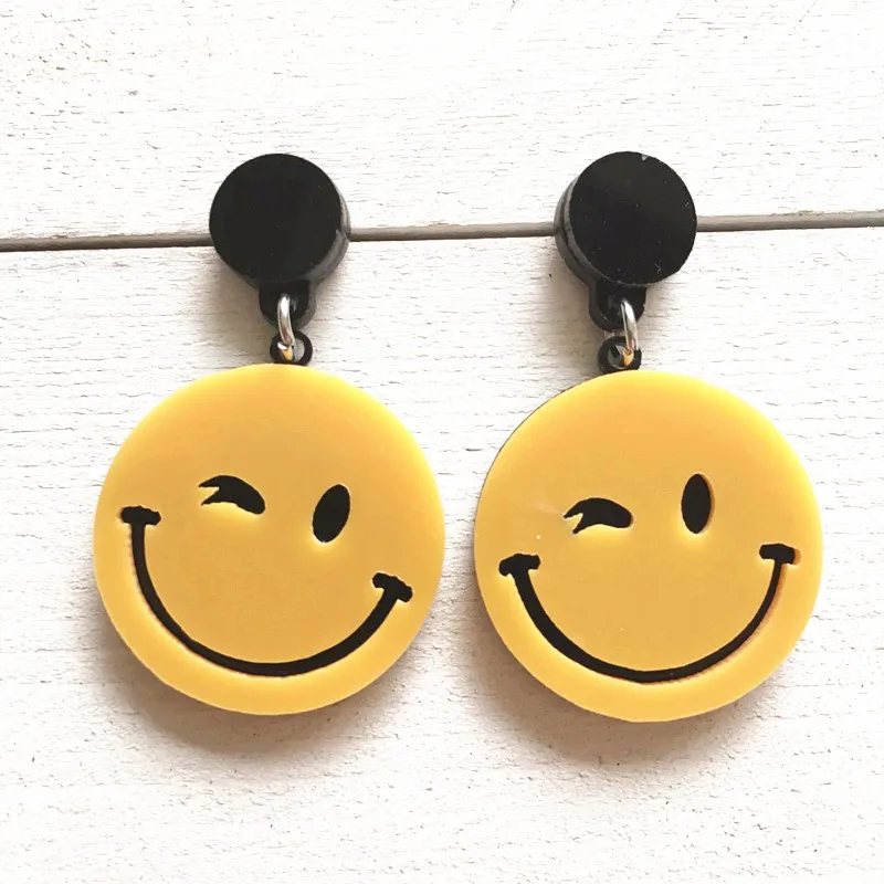 Акриловые серьги в стиле панк для девочек с клубничным фруктовым смайликом