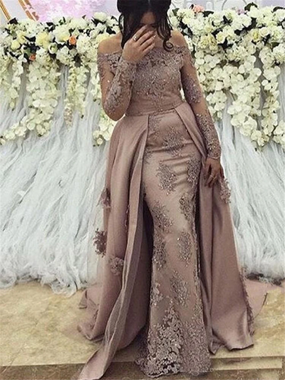 

Sheath Lace Appliques Sashes Mother Of The Bride Dresses New Lace Appliqued Evening Gowns Formal Wedding Guest Vestido De Festa