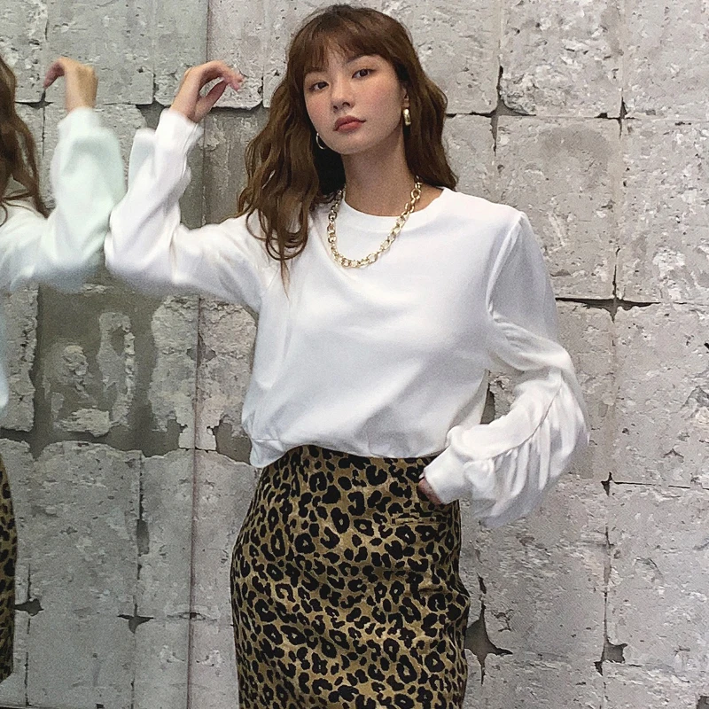 

Basic Classic Designer White T-Shirts Shirring Long Sleeve Round Neck Loose Casual Bottoming Top Shirts Women Korean Style