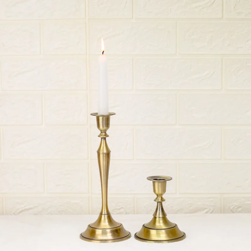 Бронзовый металлический подсвечник в винтажном стиле простой из сплава