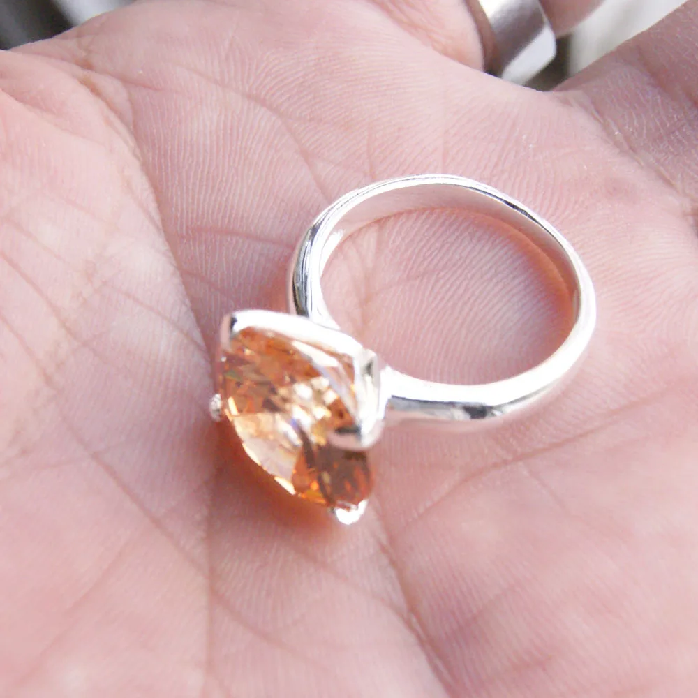 Женское большое кольцо из серебра 925 пробы с фианитом | Украшения и аксессуары