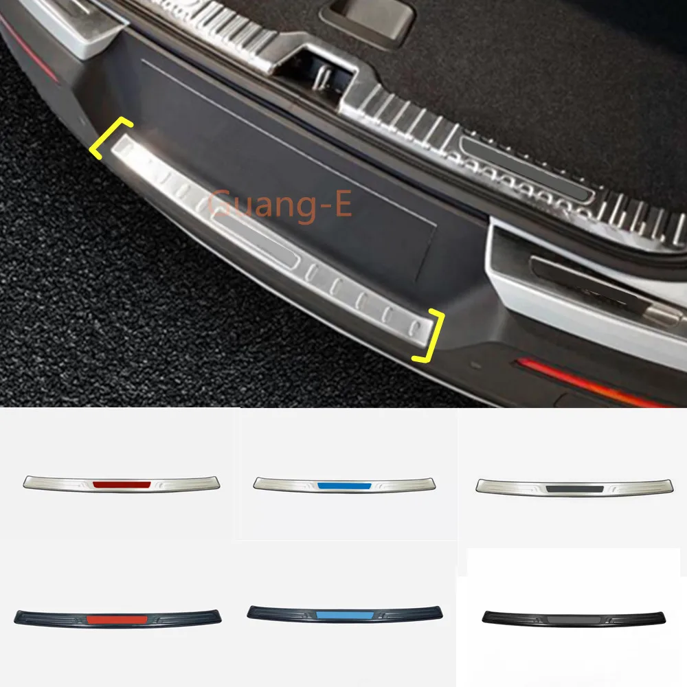 Внешняя отделка заднего бампера кузова автомобиля из нержавеющей стали