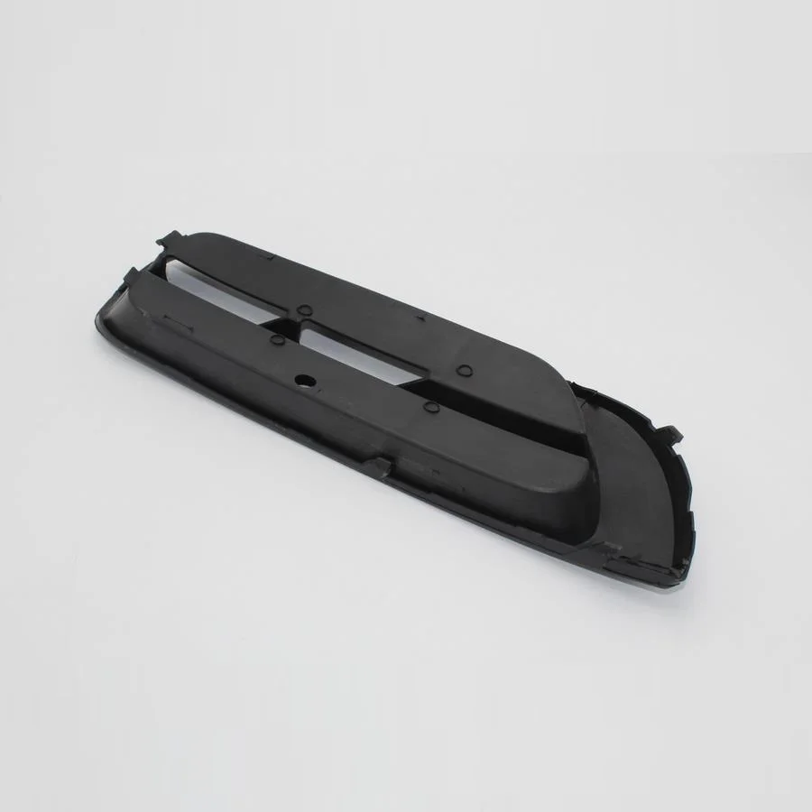 Левая сторона переднего бампера нижняя решетка противотуманный светильник