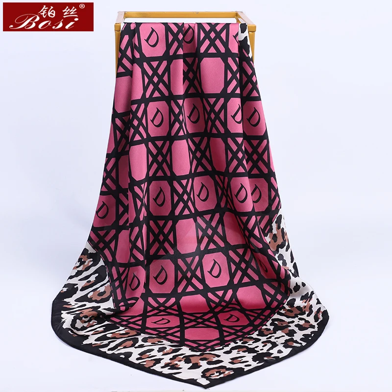 Женский шёлковый атласный шарф в клетку с леопардовым принтом| |