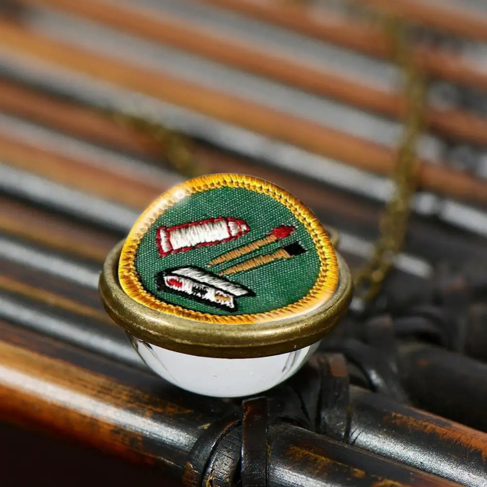 Классическое ожерелье значок для девушек разведчиков и кемпинга стеклянная