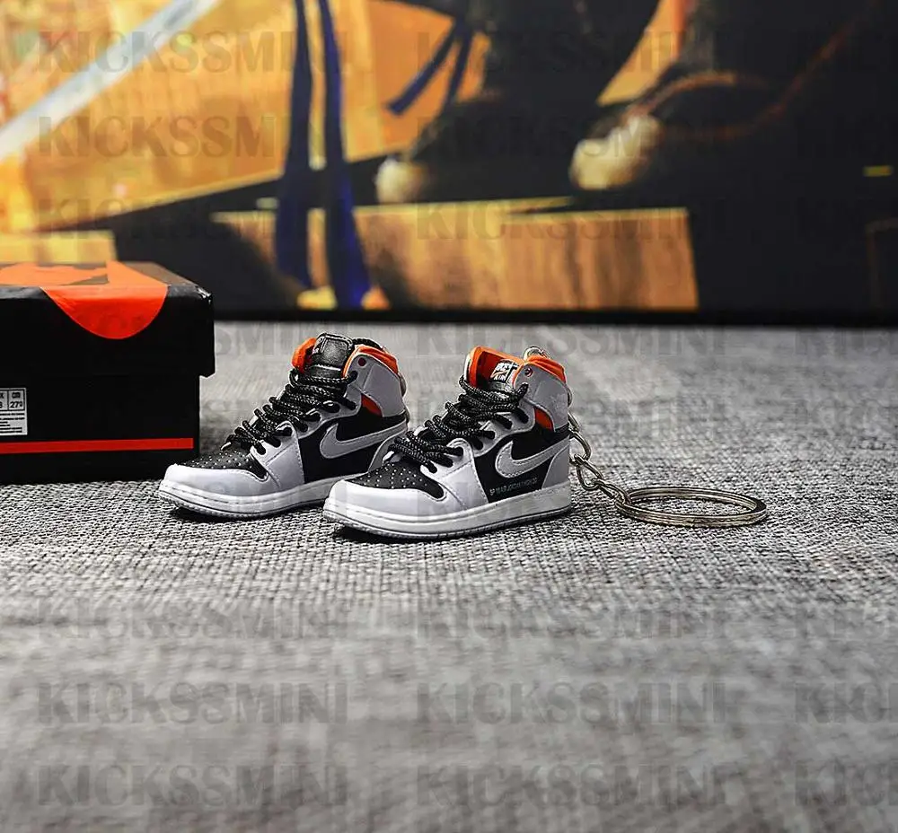a pair w metal ring Дропшиппинг тапки обуви брелок 1 3D мини-кроссовки "OW CHICAGO" Спортивная обувь тапки брелки - Цвет: a pair w metal ring