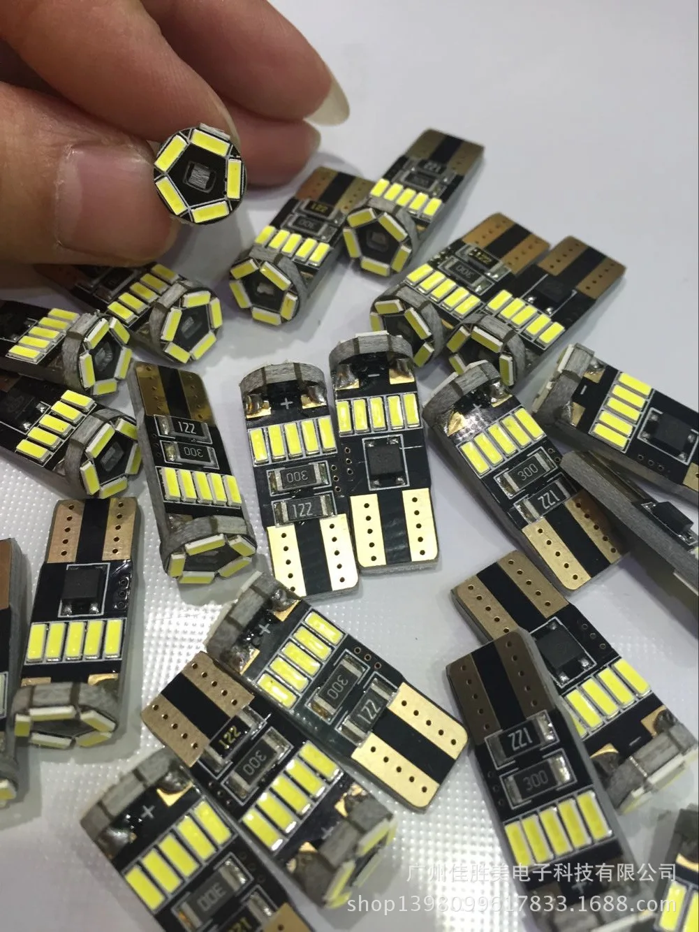 

Blackboard Electrodeless Decoding Width Lamp T10-4014-15smd Wide Light Highlight Automobile Foreign Trade Refitted LED Lamp