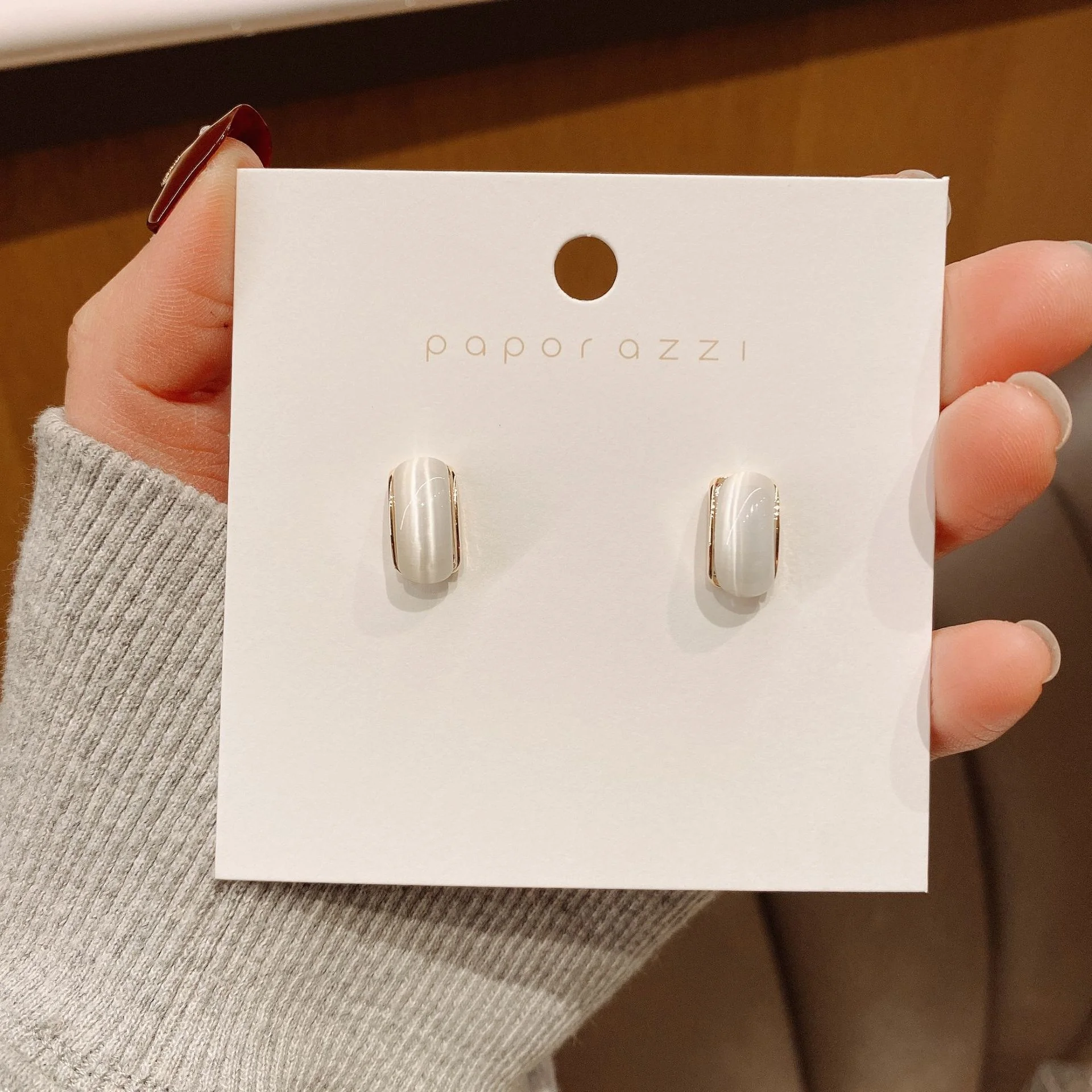 

925 Silver Needle Temperament Vintage Personality A Cat's-eye Earrings Fashion Trend Creative Small Earrings Gifts