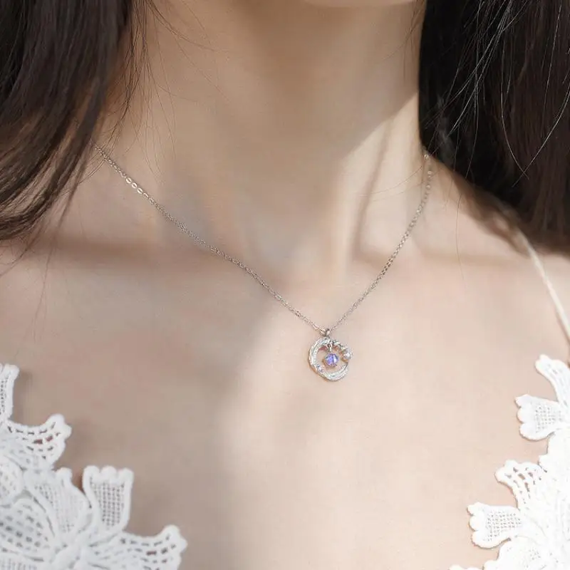 

Moonstone Feather Pendant Necklace Women Women's Neck Chains 2021 New Fashion Choker Necklaces Wedding Jewelry Christmas Gfit
