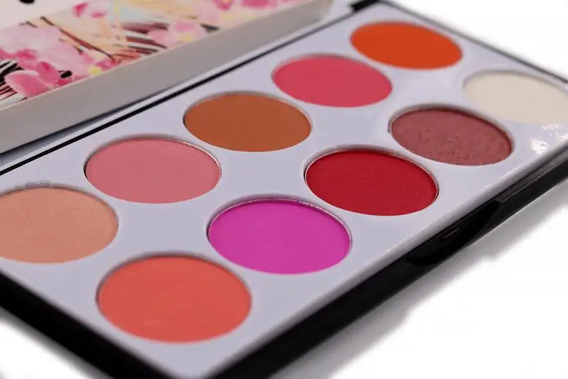 Красная Кисть для макияжа в форме сердца нейлоновое волокно и 10 цветов Тени век