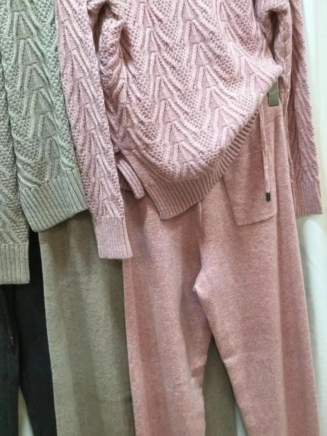 

Pullover Full O-neck Bamboo Fiber Pullovers Time-limited Women 2020 Winter Hot Cashmere Sweater Set Knit And Casual Pants Of