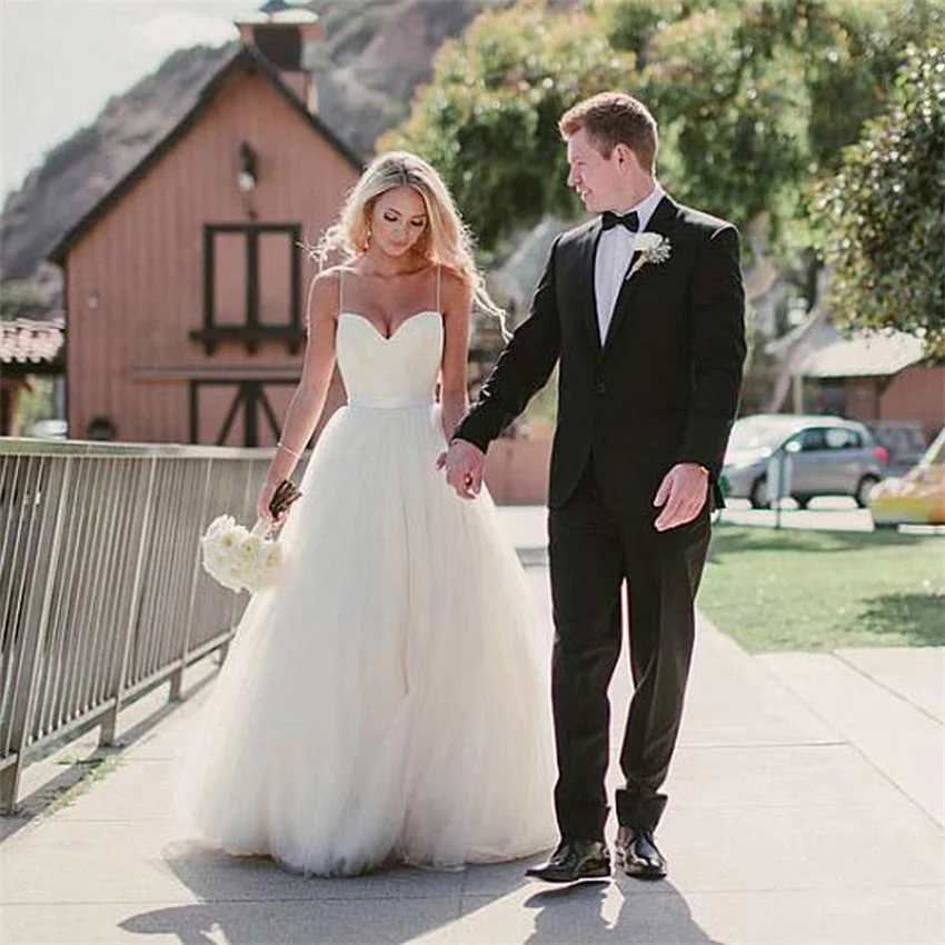 

Spaghetti Strap Beach Wedding Dresses 2020 Vestido Noiva Praia Simple White Tulle Casamento Sashes Bridal Gown Custom made