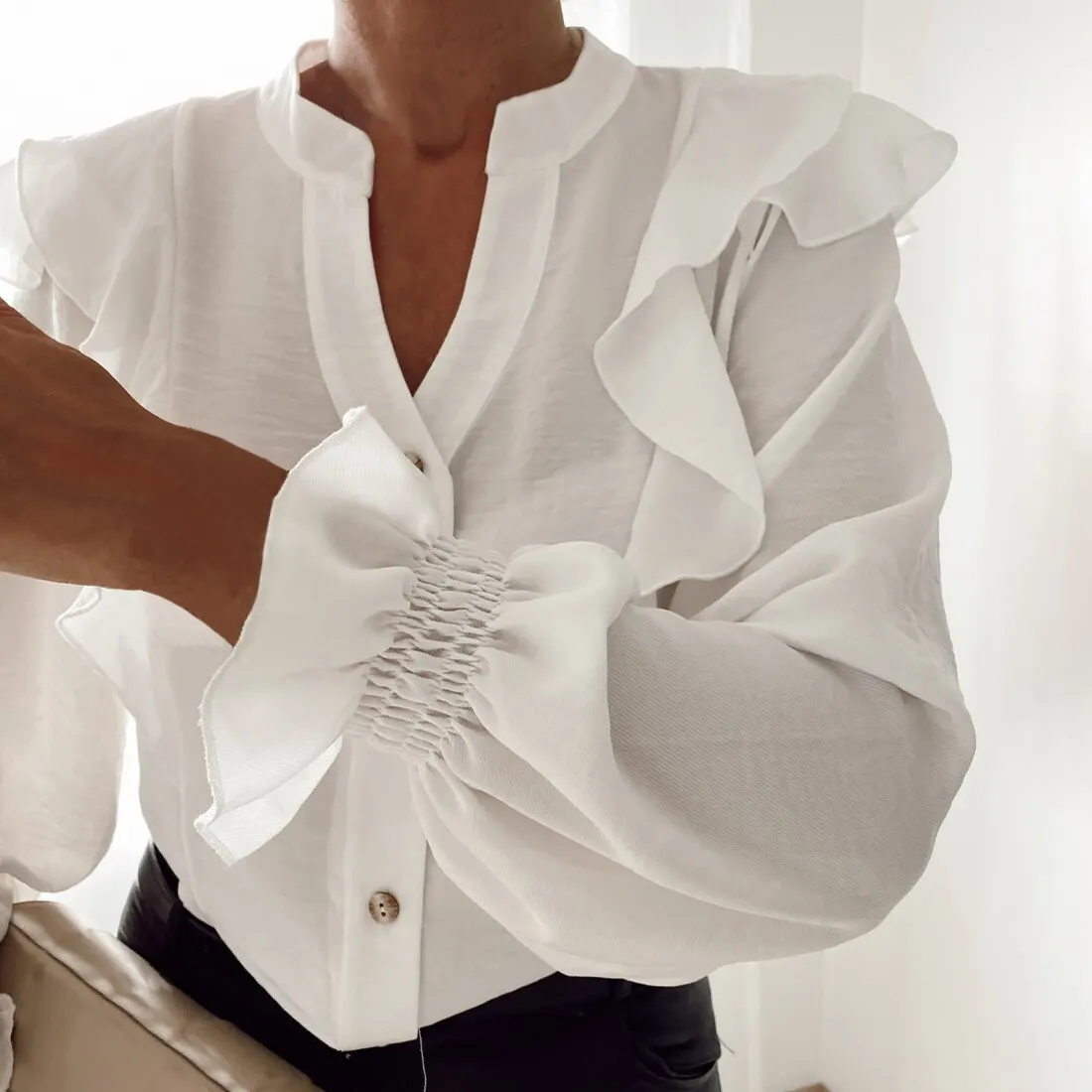 

Women Long Sleeve Ruffles Shirts Fashion Blouse Office Ladies Casual V-Neck Button Shirts Tops Blusa Femme Women Solid Blouses