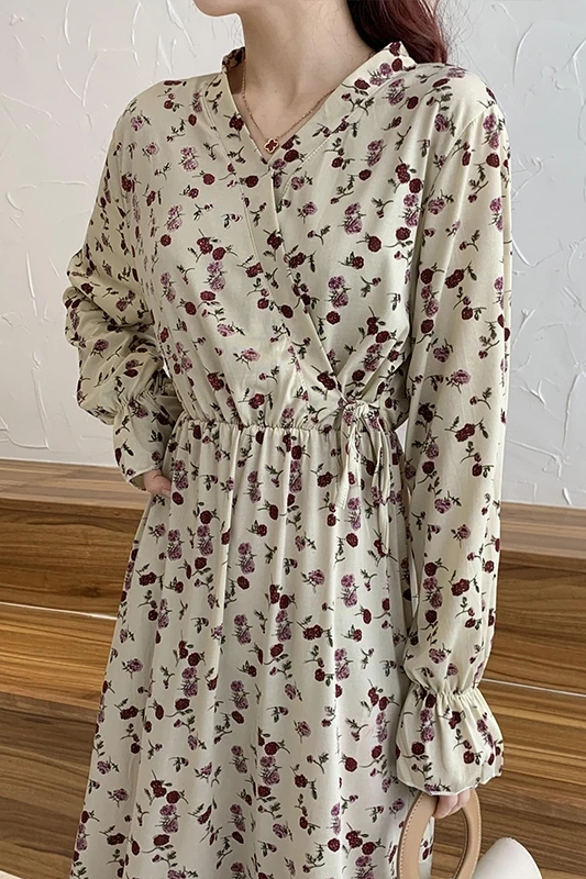

2021 New V-neck Floral Korean Fashion Style Waist Slimming Temperament Mid-Length Printed Women's Dress Party Vintage Aesthetic