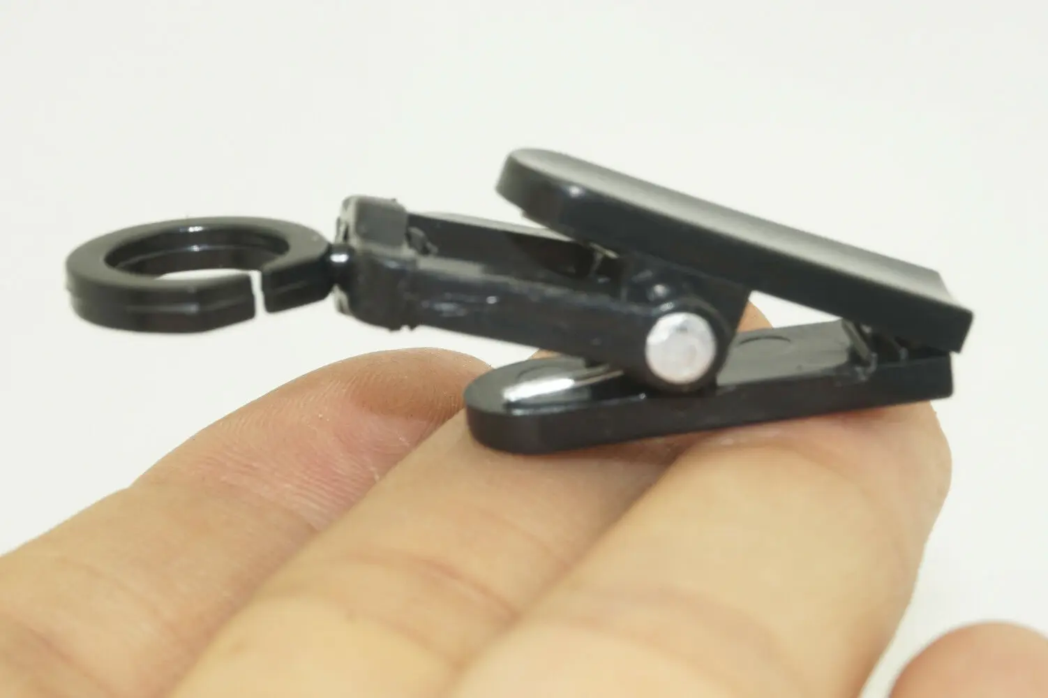 Вешалка-зажим для штор вешалка освесветильник |