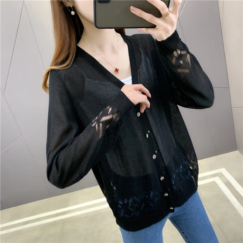 

Room 195236, 5 rows, No.5 lower] real shot of solid color hollow diamond thin sunscreen cardigan 34