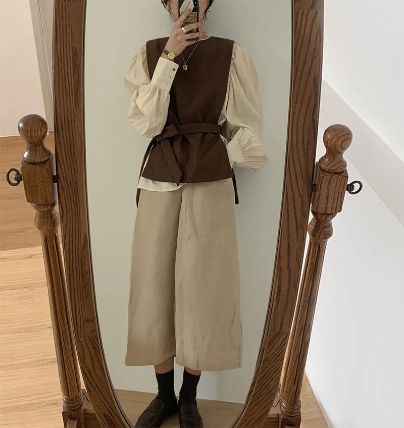 

Spring Autumn Women's Blouse Retro French Style Round Neck Slim Waistcoat Loose Solid Color Pleated Female Tops LL364