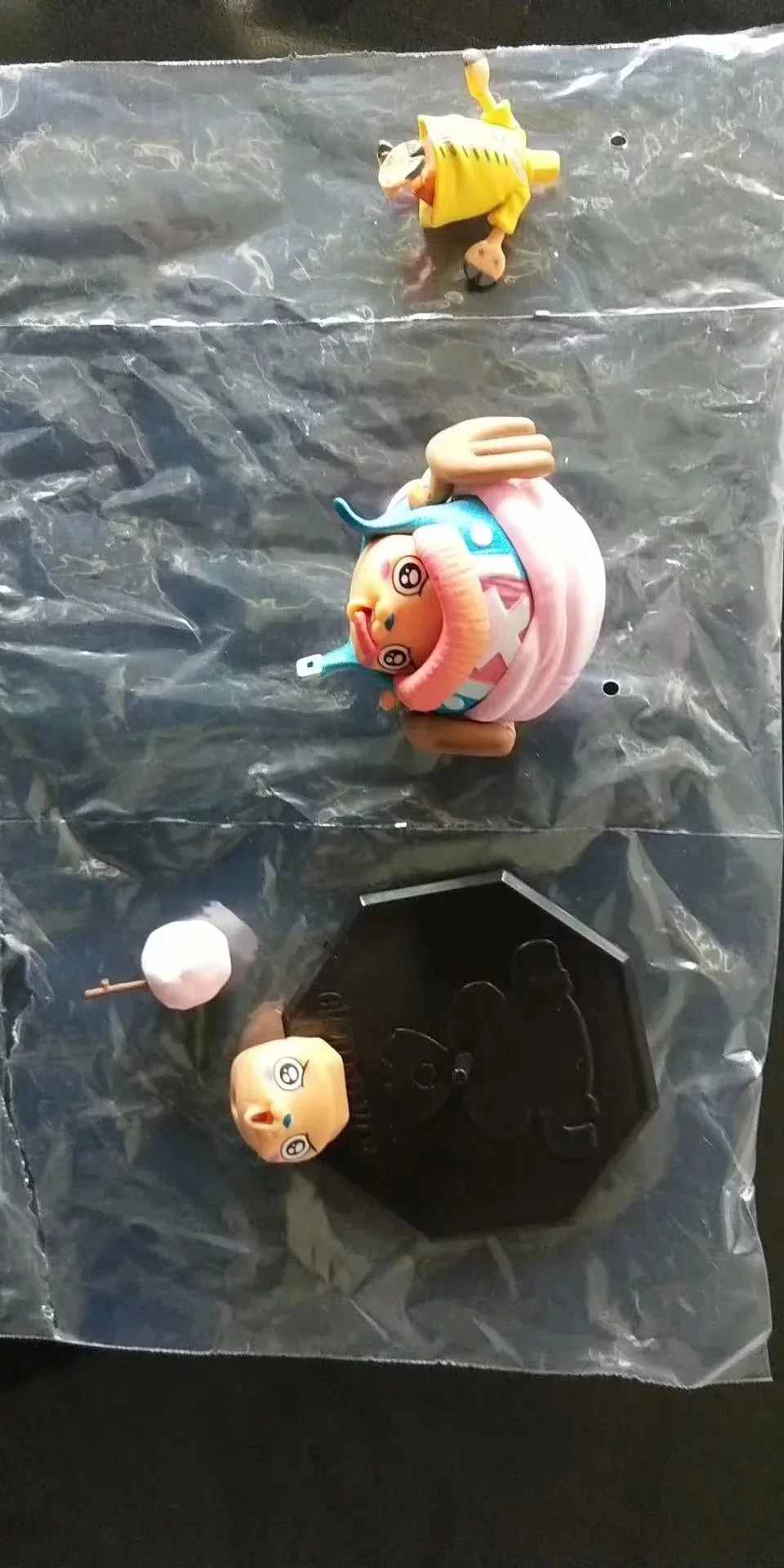 

9CM One Piece spun sugar Tony Chopper Doll Model PVC Cake ornaments Collect gifts