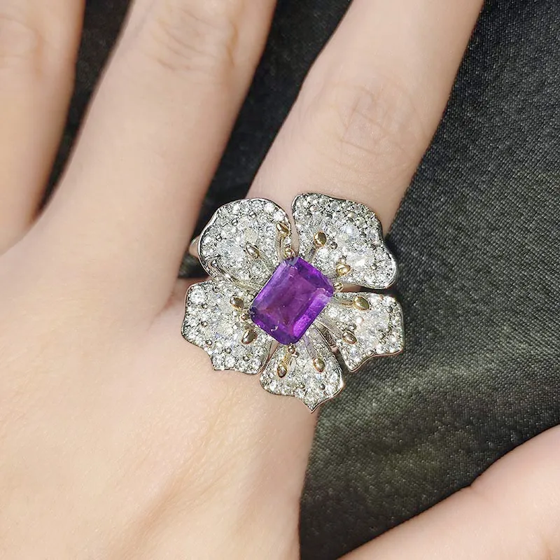 

Женское кольцо из серебра 925 пробы, с аметистом