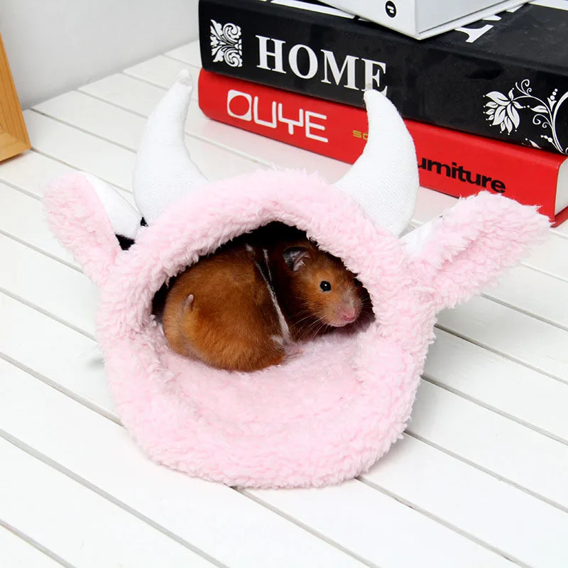 

Short Plush Cow Shape Hamster Sleeping Bed Small Animals Cage Nest Kennel Chinchilla Squirrel Guinea Pig Soft Bed Supplies