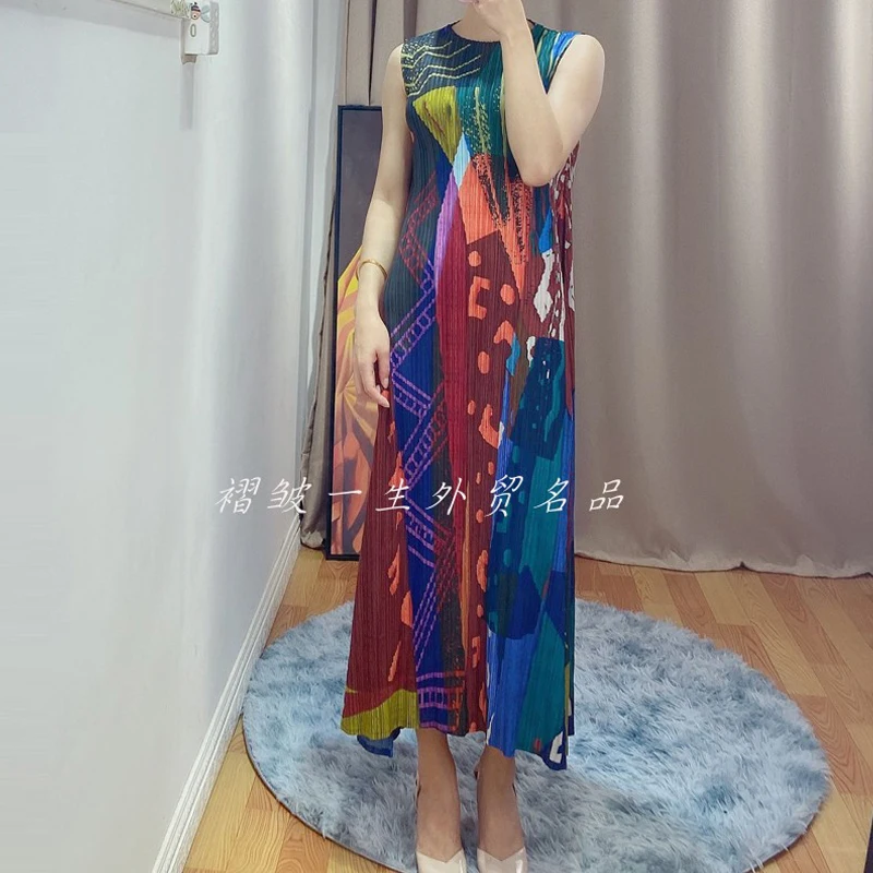 

Women's dress with loose print vest in summer 2020 Miyak fold Temperament plus size slim and thin Round neck sleeveless dress 98