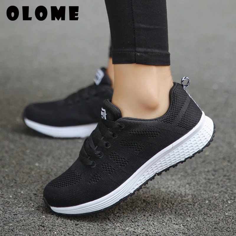 Женские кроссовки повседневные дышащие сетчатые на плоской подошве белые