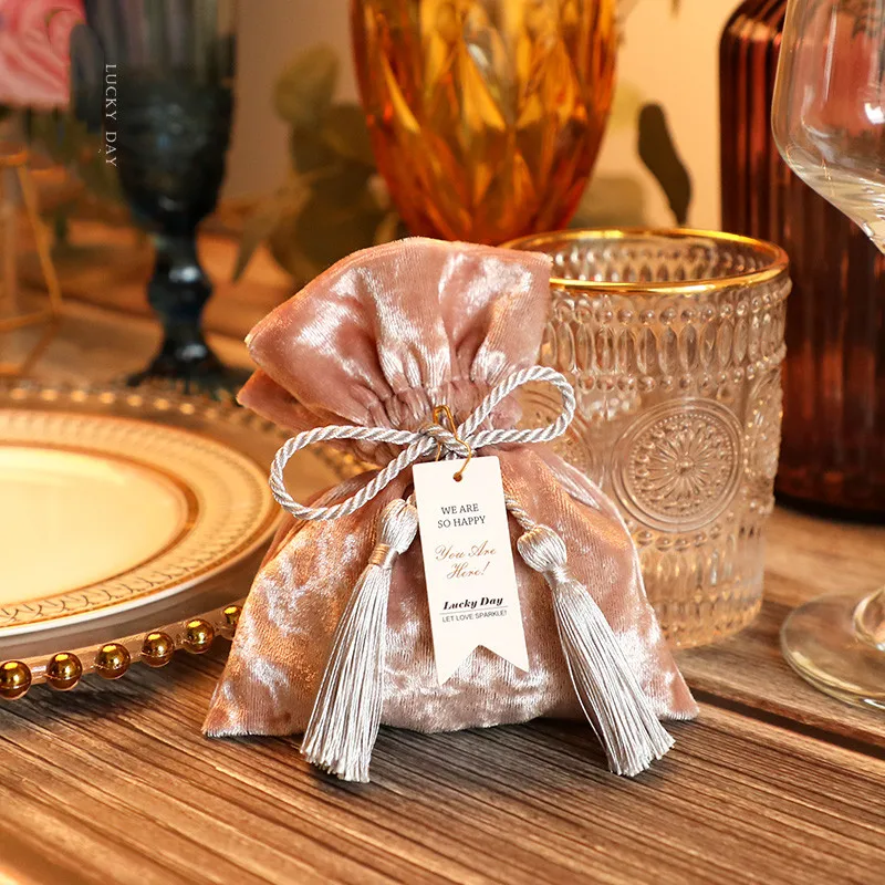 

2021 New Velvet sugar gift bag Creative Wedding Candy Box baby shower boxes for party favors event supplies comestic bags supply