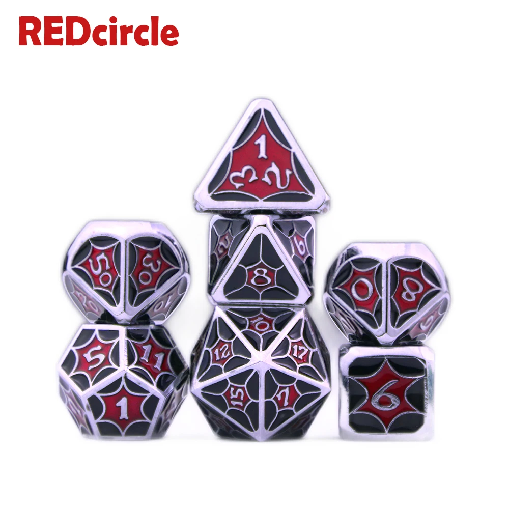 Набор металлических игральных костей с блестящими и гладкими поверхностями 15