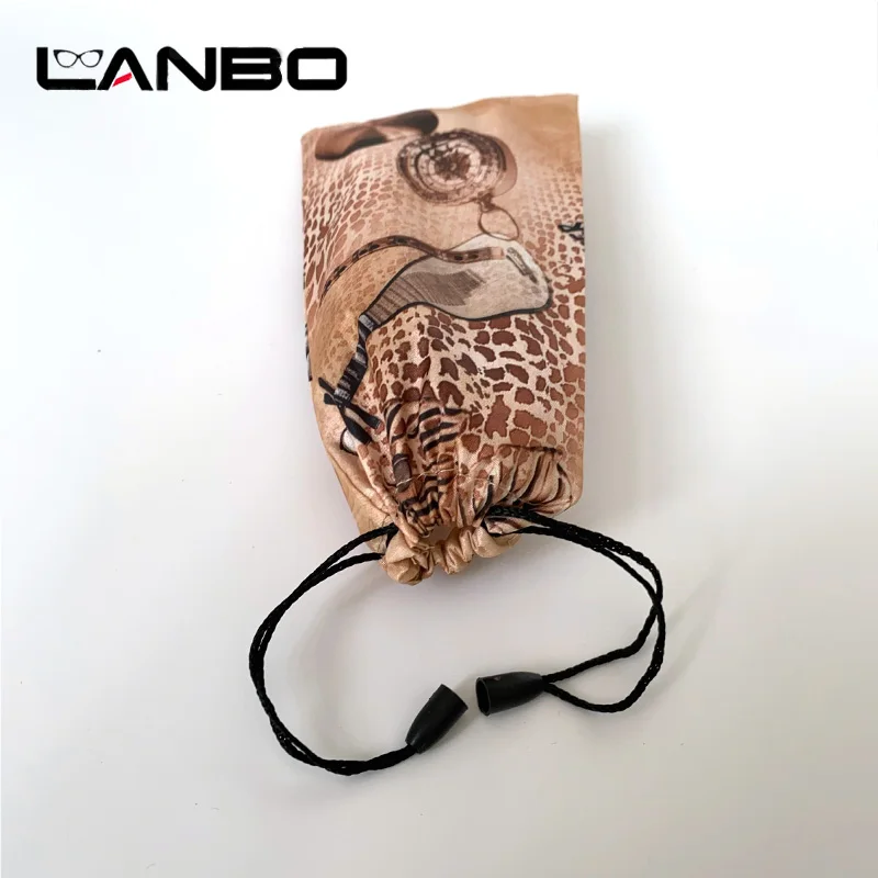 

LANBO 100pcs/lot Soft Cloth Retro Sunglasses Bag Fashion Dust Storage Pouch Glasses Carry Bag Portable Eyewear Case funda gafas